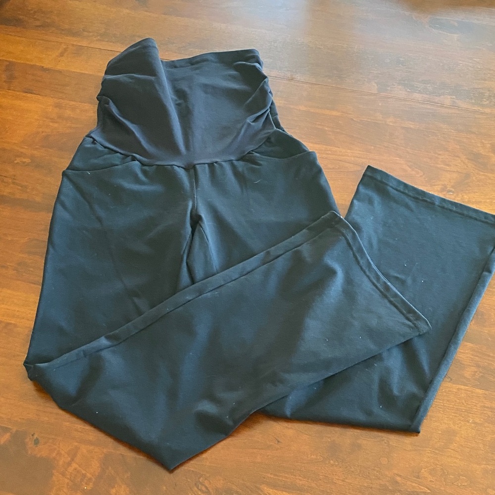 Black High-Waist Leggings Maternity boot leg - size small